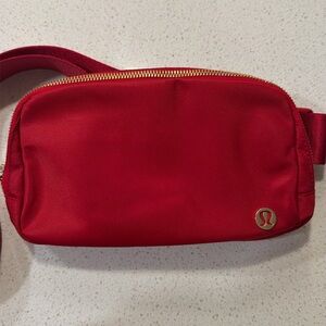 Lululemon Everywhere Belt Bag 1L